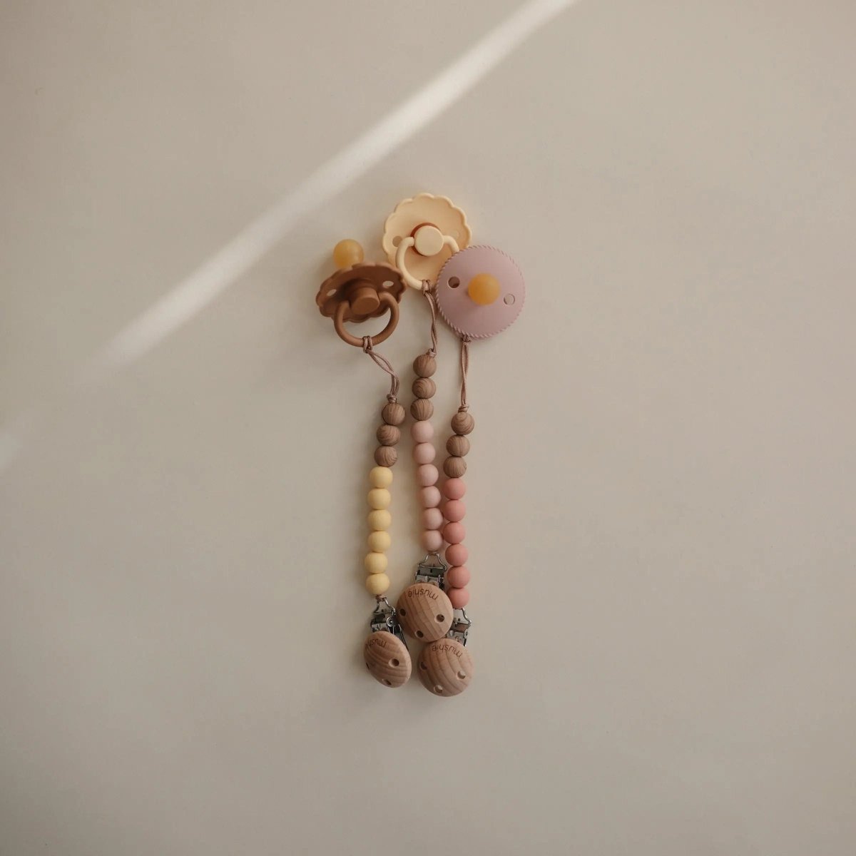 Mushie Frigg Daisy Natural Rubber Pacifier Two Pack - 