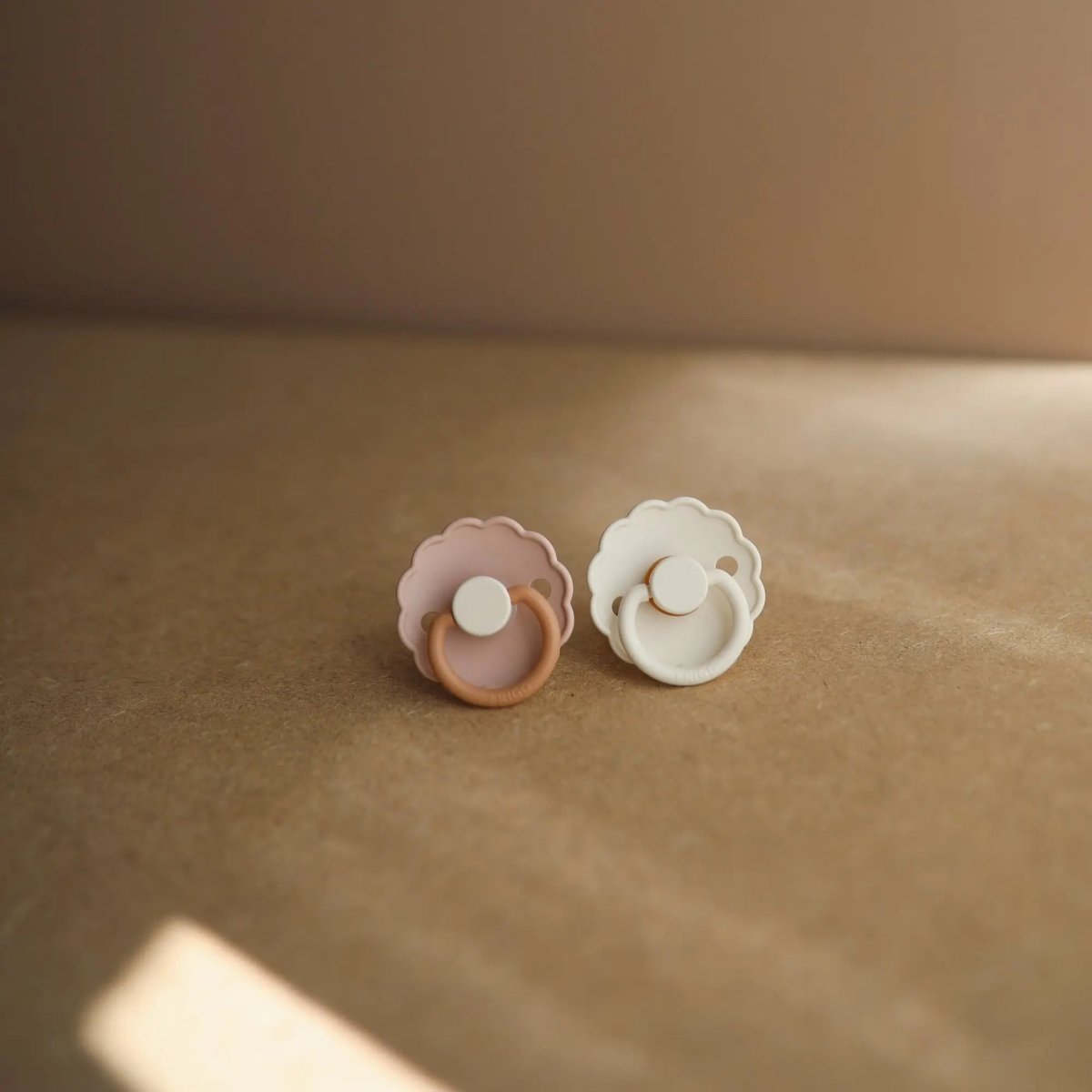 Mushie Frigg Daisy Natural Rubber Pacifier Two Pack - 