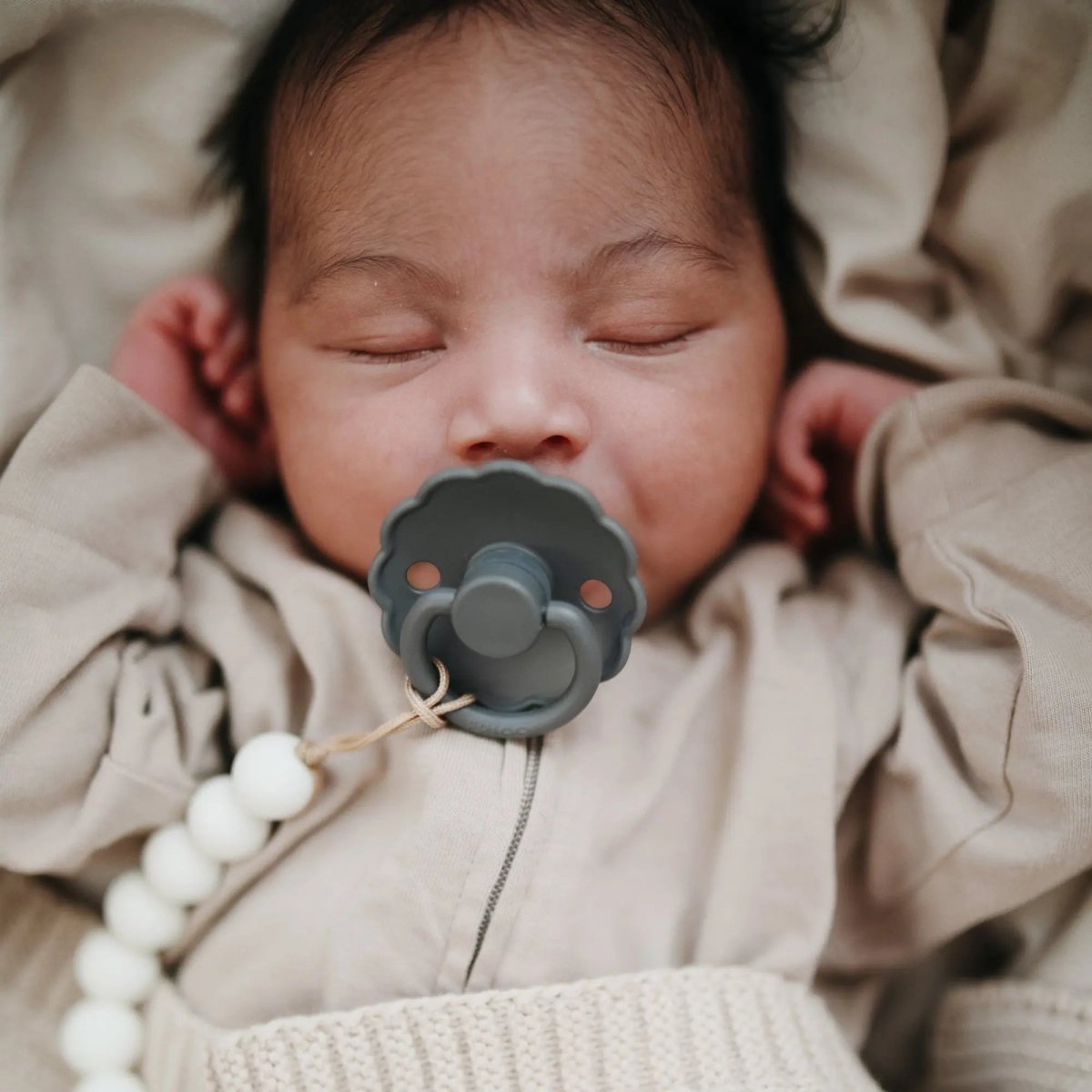 Mushie Frigg Daisy Silicone Pacifier 2 Pack with SilkySoft Nipple - Everetts Place Boutique - 