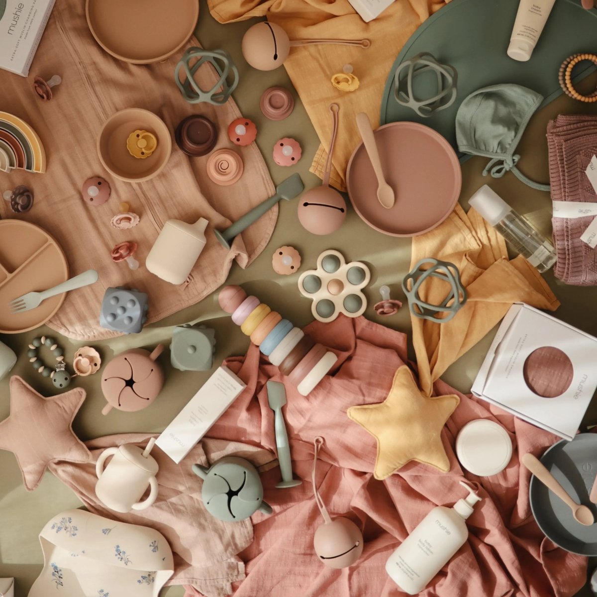 Mushie Frigg Daisy Silicone Pacifier 2 Pack with SilkySoft Nipple - 