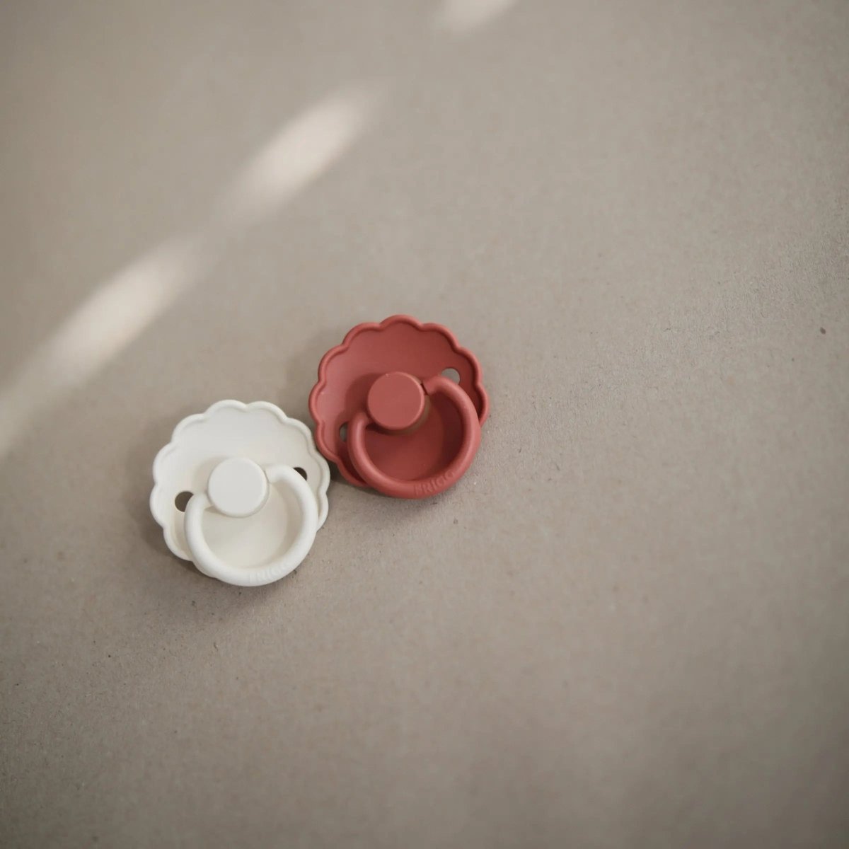 Mushie Frigg Daisy Silicone Pacifier 2 Pack with SilkySoft Nipple - Everetts Place Boutique - 