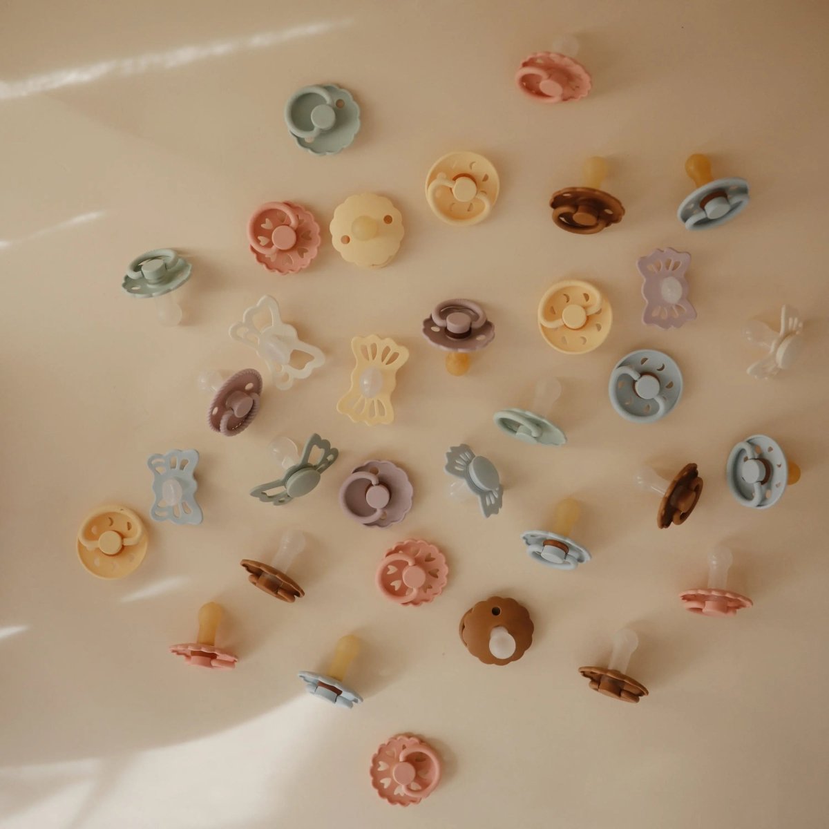 Mushie Frigg Moon Natural Rubber Pacifier 2 Pack - Everetts Place Boutique - 