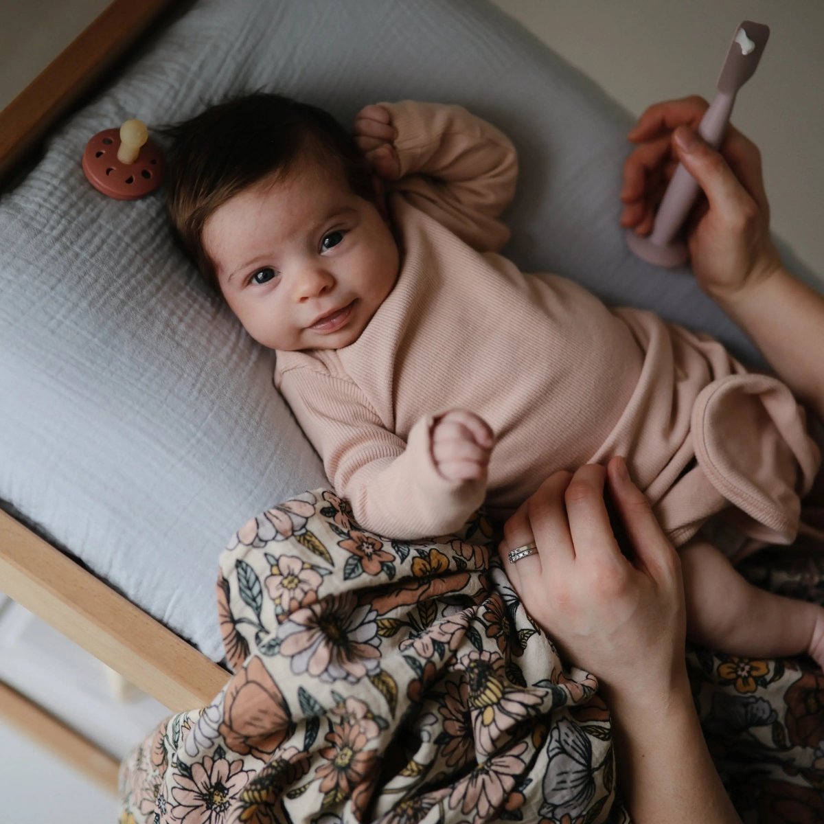 Mushie Frigg Moon Natural Rubber Pacifier 2 Pack - Everetts Place Boutique - 