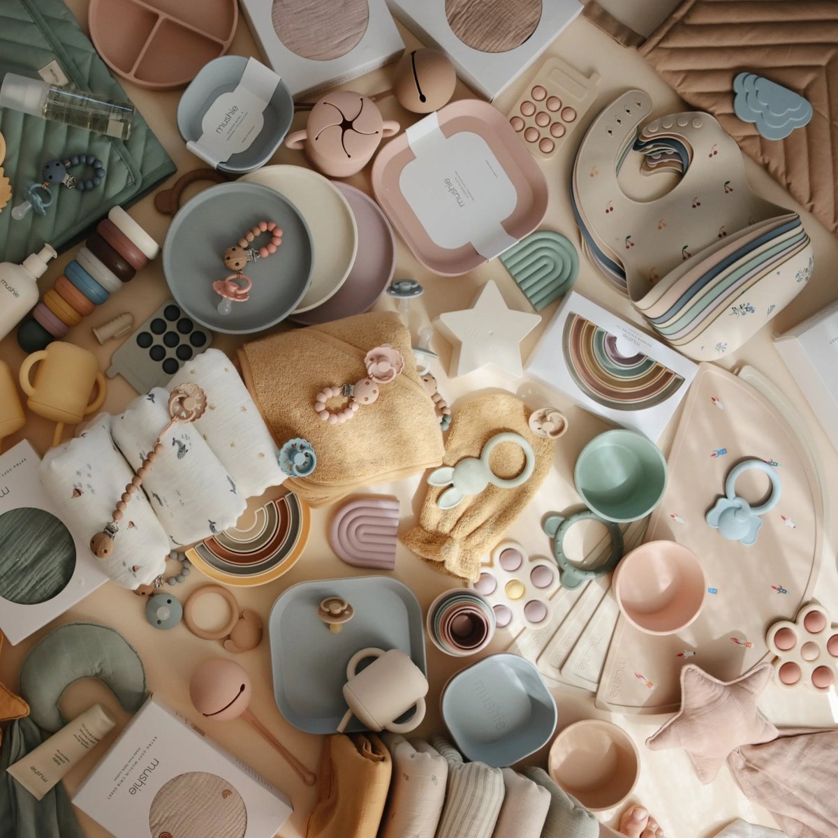 Mushie Frigg Moon Silicone Pacifier 2 Pack with SilkySoft Nipple and Click Lock System - Everetts Place Boutique - 