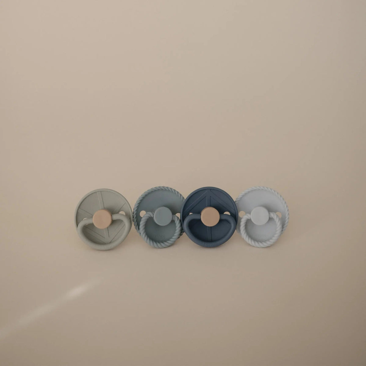 Mushie FRIGG Natural Rubber Pacifier 4 - Pack - 