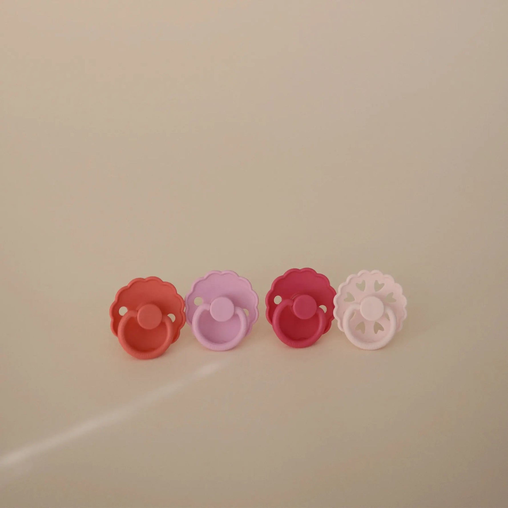 Mushie FRIGG Natural Rubber Pacifier 4 - Pack - 