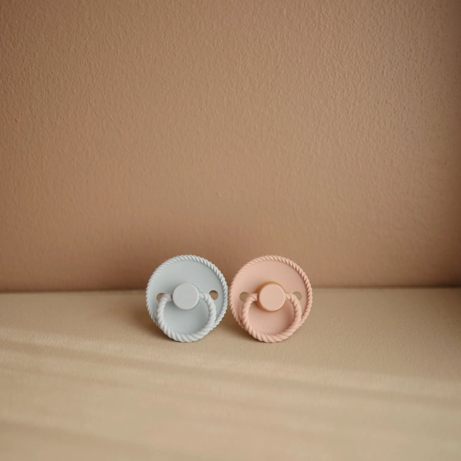 Frigg Rope Silicone Pacifier 2 Pack with SilkySoft Nipple and Click Lock System Mushie