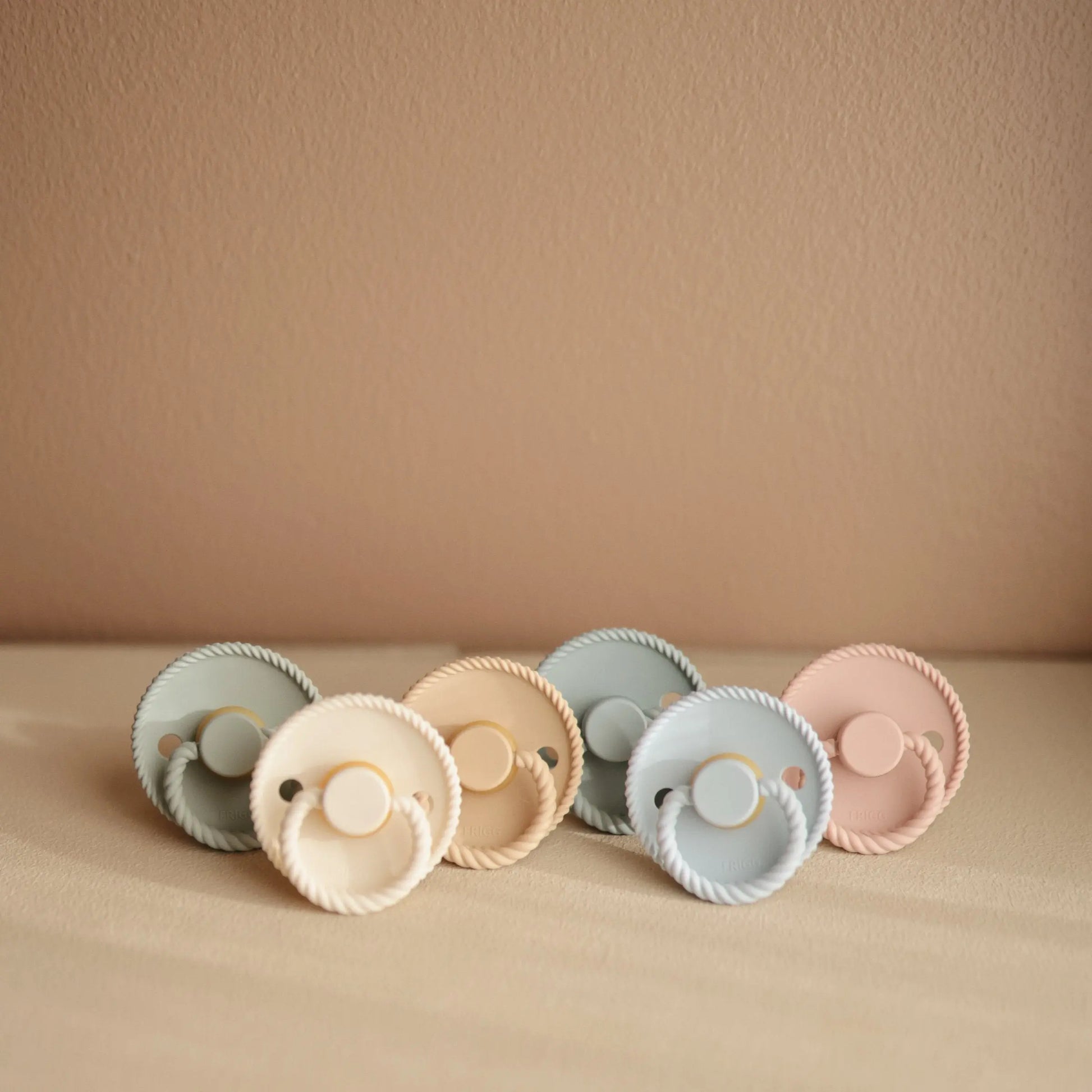 Frigg Rope Silicone Pacifier 2 Pack with SilkySoft Nipple and Click Lock System Mushie