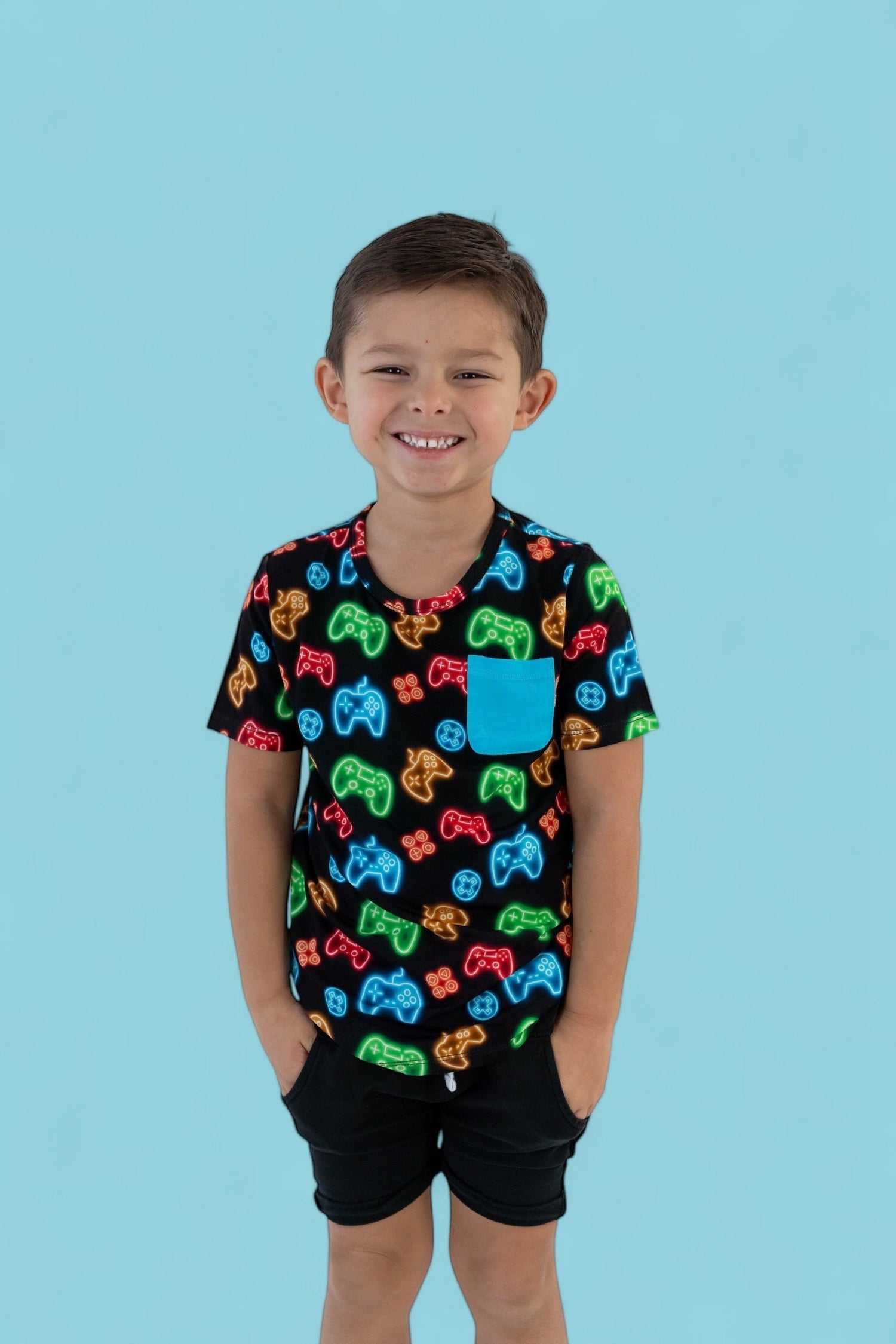 DREAM BIG LITTLE CO GAMER GLOW DREAM POCKET TEEEveretts Place