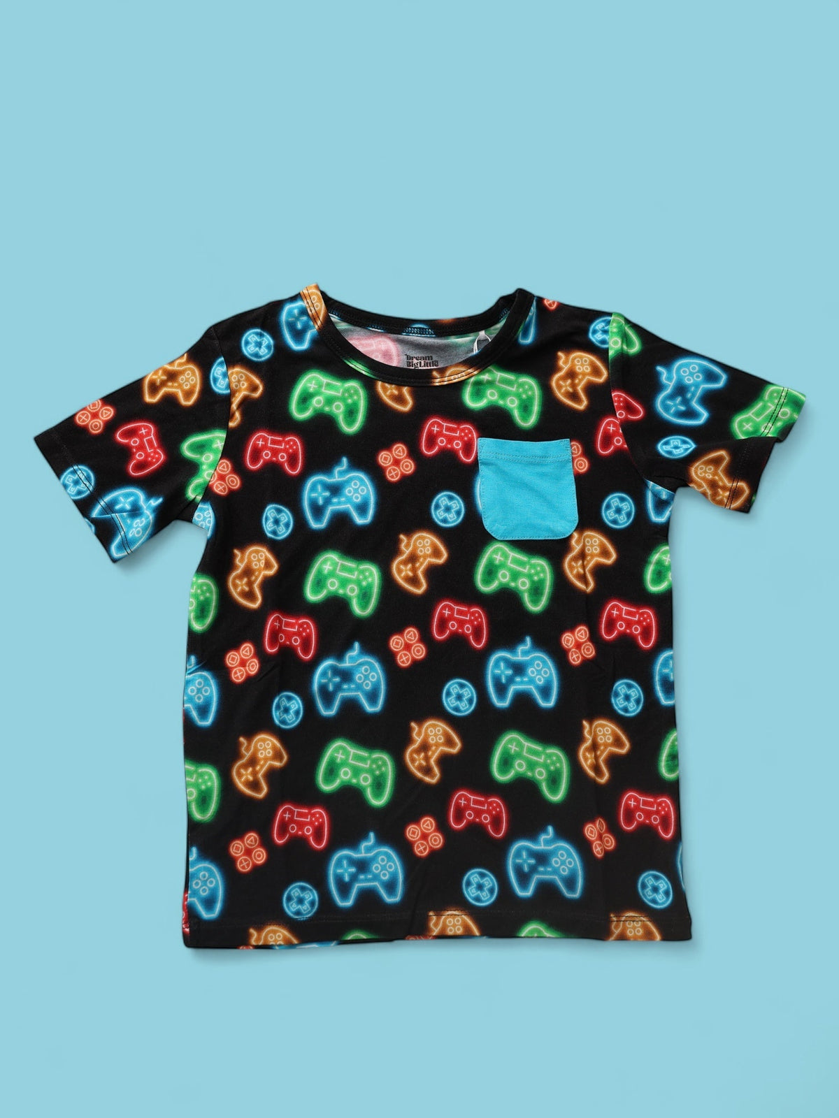 DREAM BIG LITTLE CO GAMER GLOW DREAM POCKET TEEEveretts Place