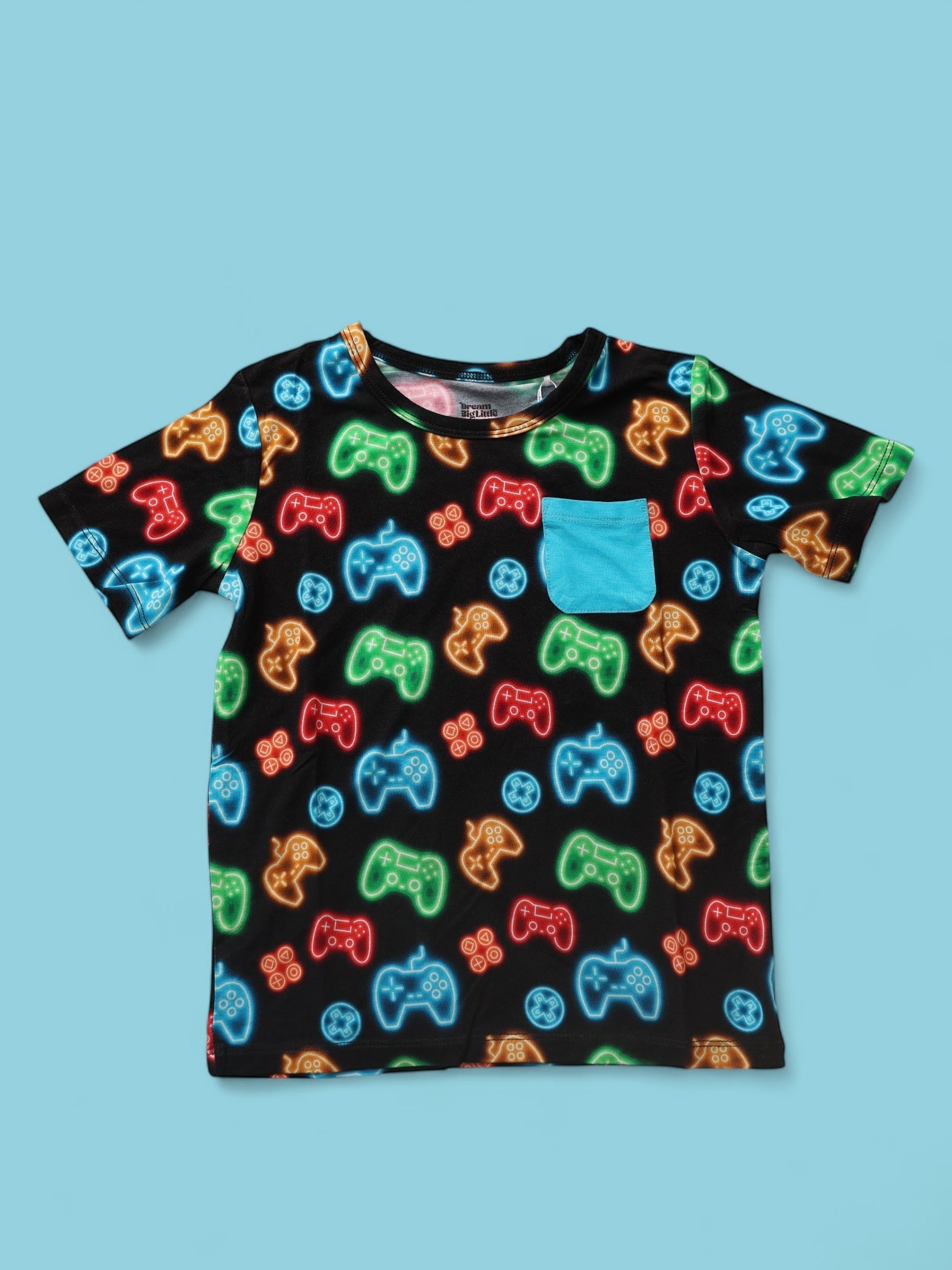 DREAM BIG LITTLE CO GAMER GLOW DREAM POCKET TEEEveretts Place