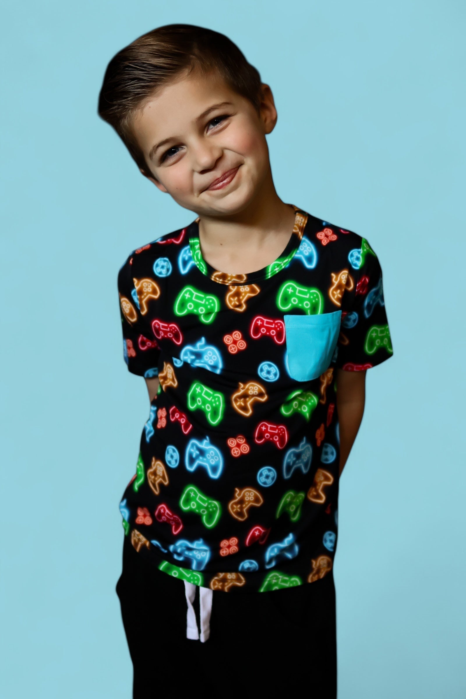 DREAM BIG LITTLE CO GAMER GLOW DREAM POCKET TEEEveretts Place
