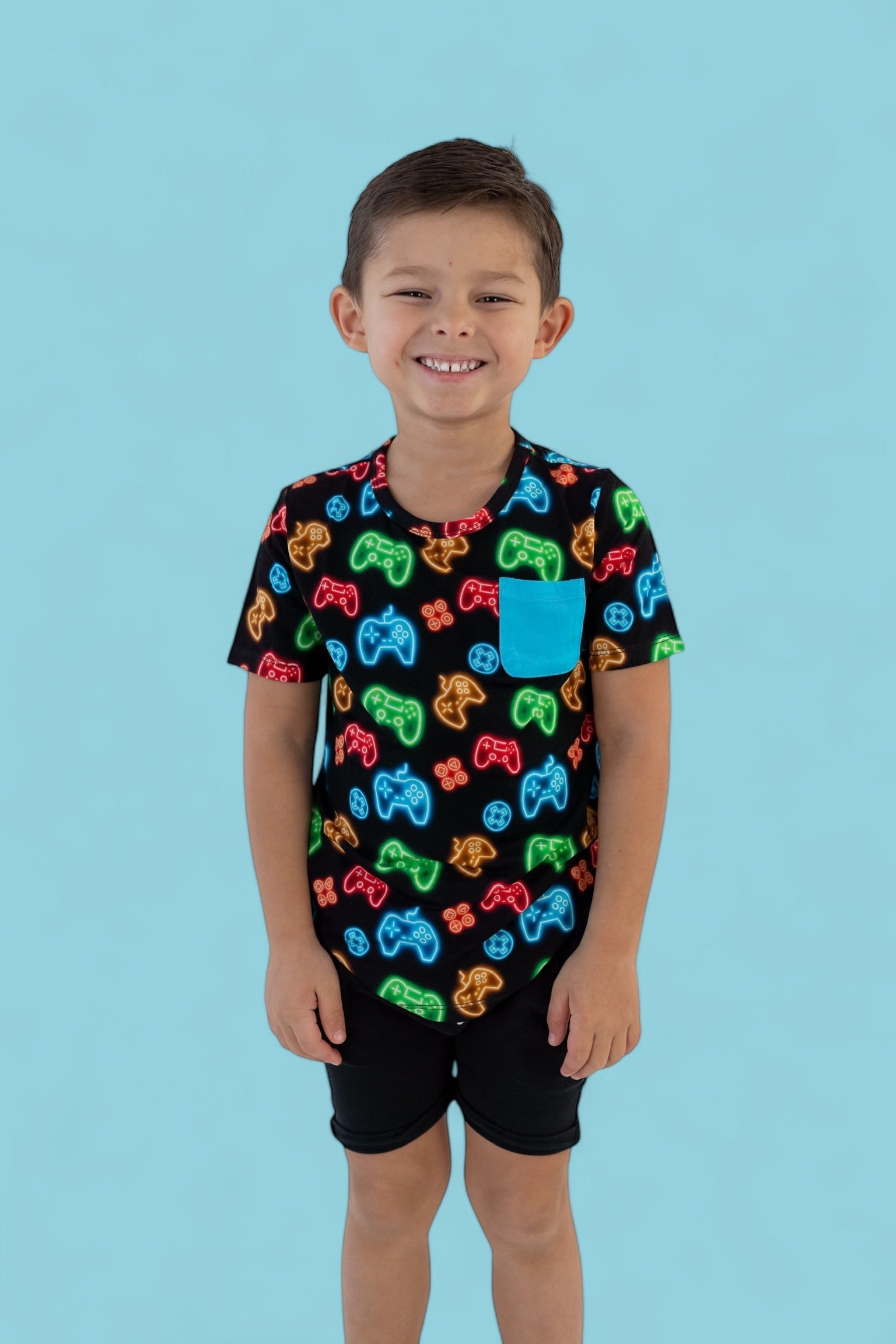 DREAM BIG LITTLE CO GAMER GLOW DREAM POCKET TEEEveretts Place