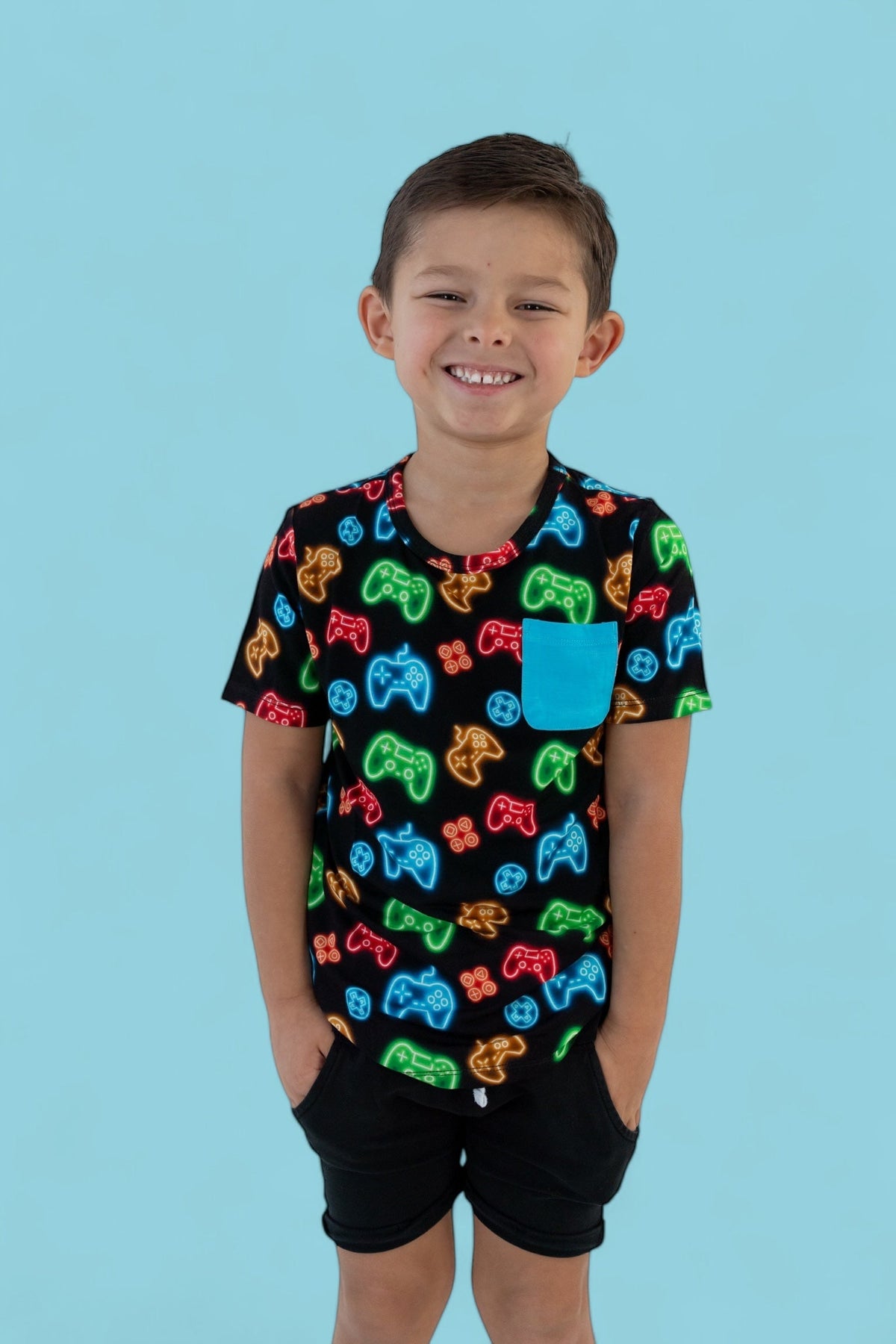 DREAM BIG LITTLE CO GAMER GLOW DREAM POCKET TEEEveretts Place