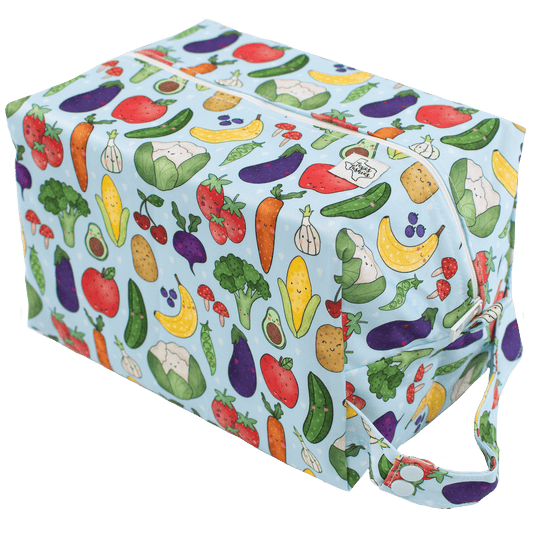 Garden Friends Diaper Pod with Zipper and Snap Handle for 8 to 12 Diapers Texas Tushies