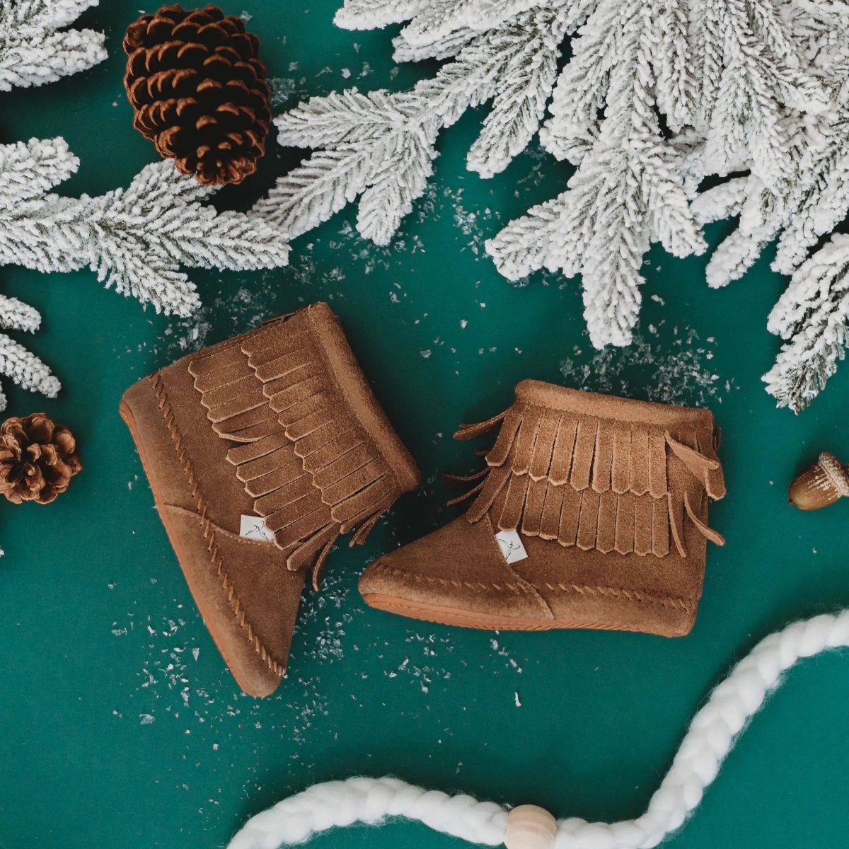 Little Love Bug Co. Genuine Leather The Cozy Boot with Warm Lining for Growing Children - 