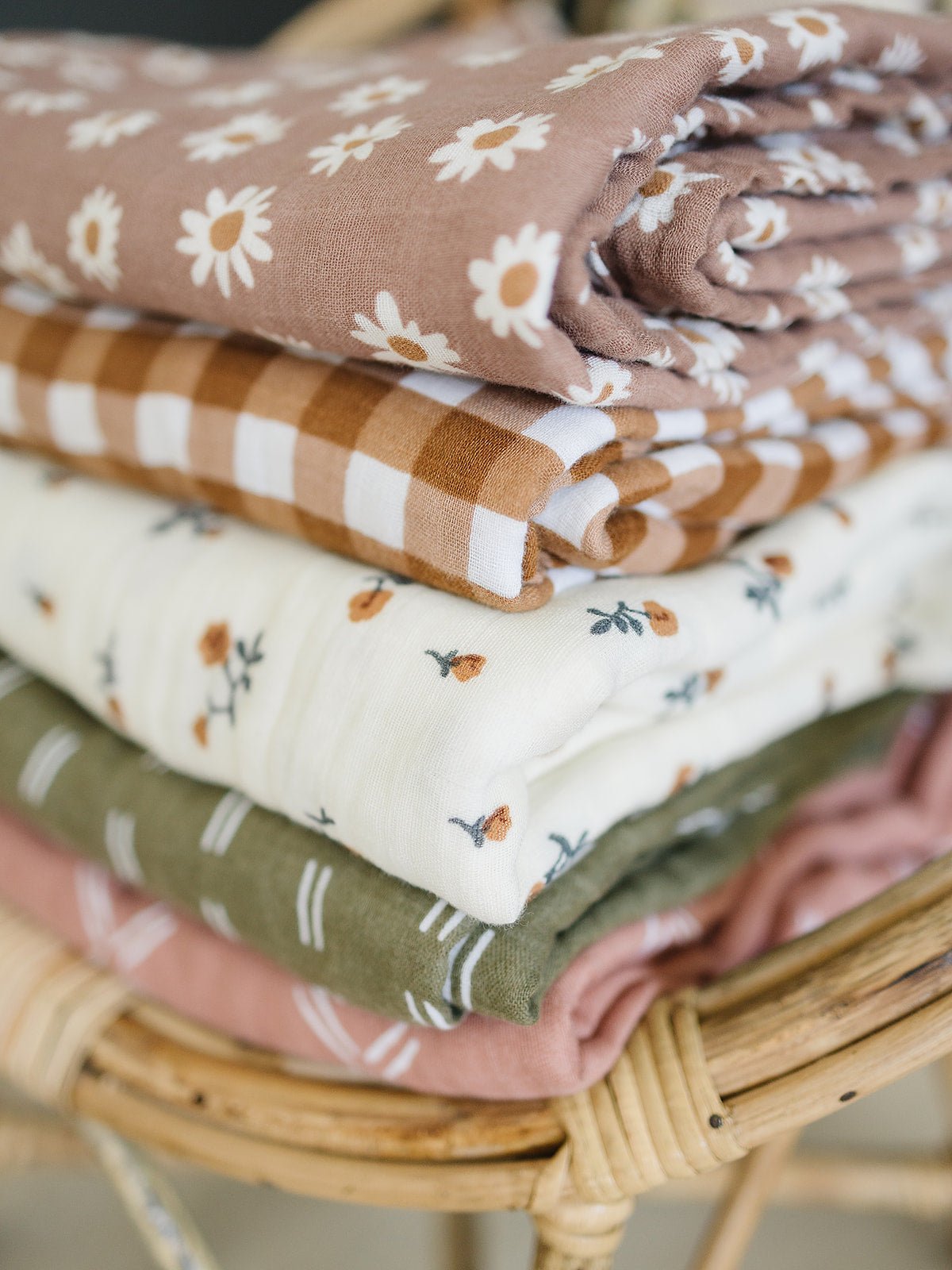 Mebie Baby Gingham Muslin Quilt - 