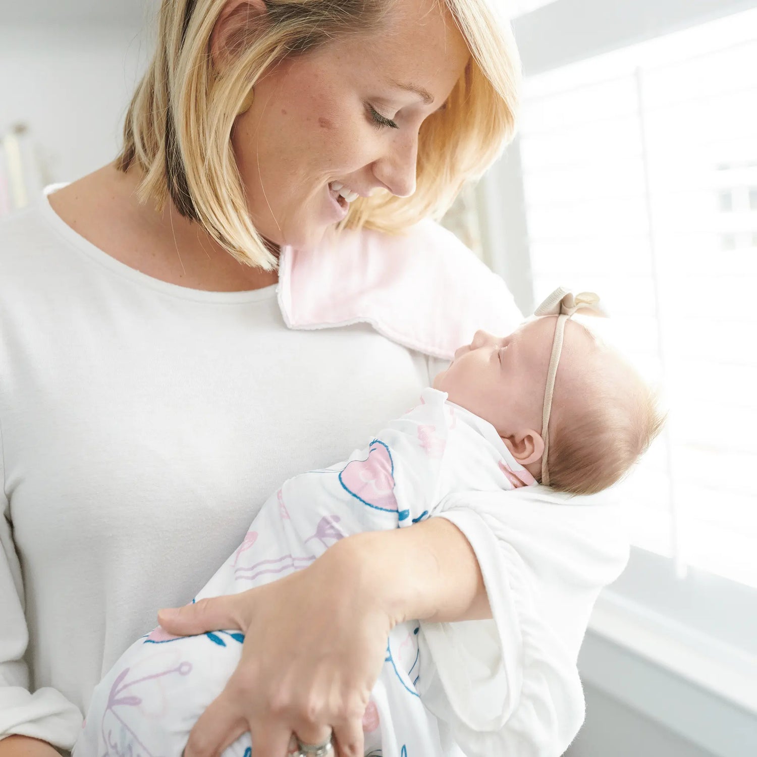 Goosewaddle® | Newborn Baby Blankets Toys Teethers Bibs & More Luxurious Jersey Baby Swaddle Blankets with Soft Comfort for Newborns - Home & Garden > Linens & Bedding > Bedding > Blankets receiving blankets