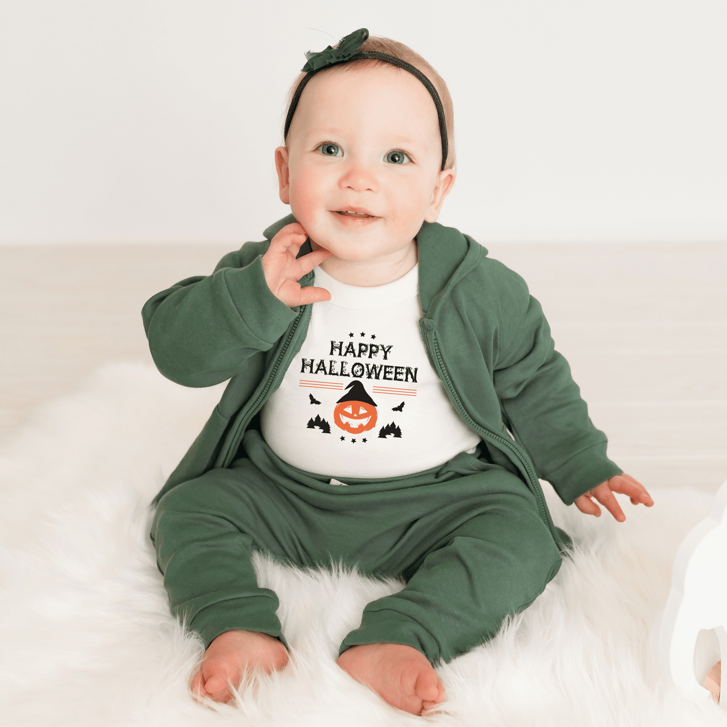 Finn + Emma graphic bodysuit | halloween pumpkin - 