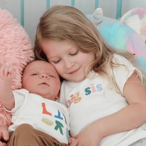 Finn + Emma graphic tee | big sis desert bloom - 