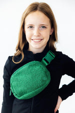 Mila & Rose ® Green Fleece Belt Bag - 