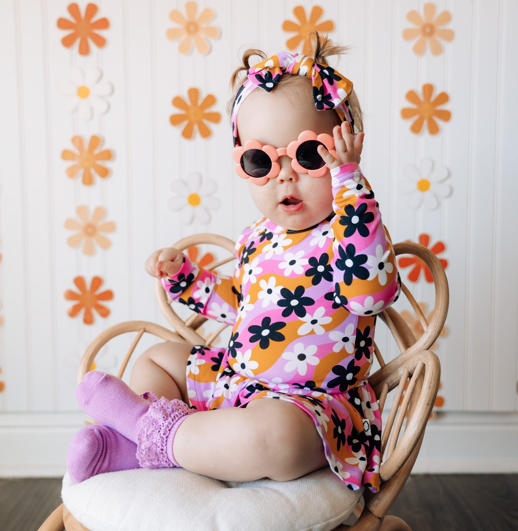 DREAM BIG LITTLE CO GROOVY DAISIEZzz DREAM BOWEveretts Place