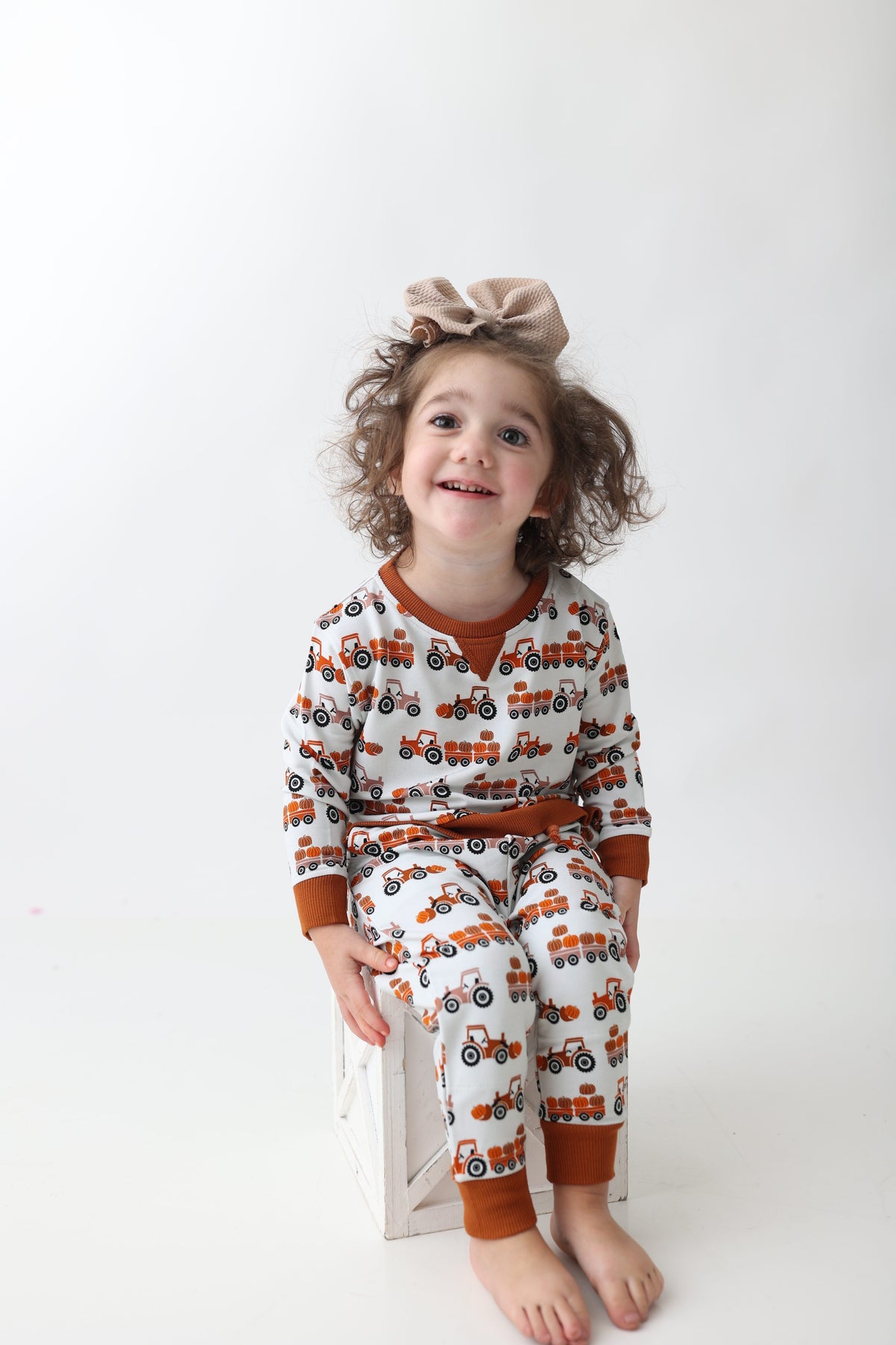 DREAM BIG LITTLE CO HAY PUMPKIN DREAM JOGGEREveretts Place