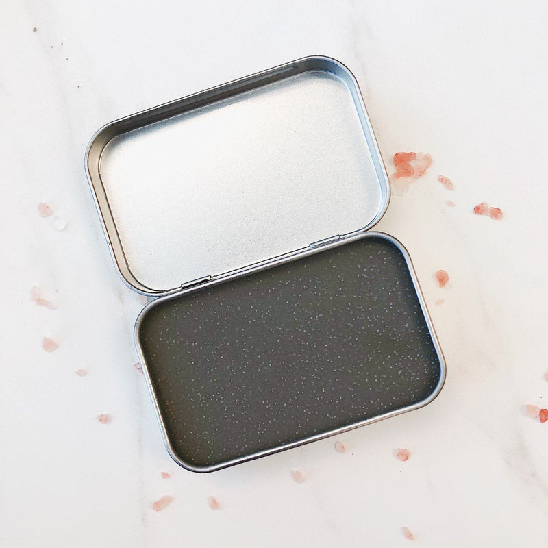 Organic Pomade Hair Wax Styling Gel in a sleek metal tin for eco-friendly hair care.