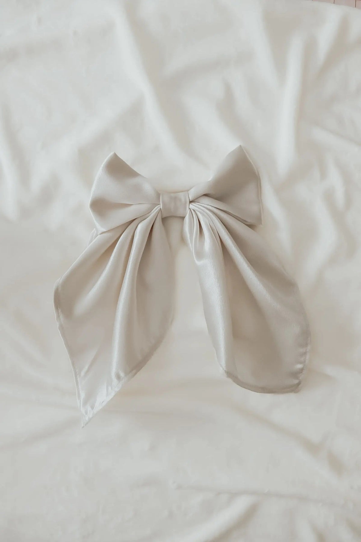 Little Mae & Co Ivorie Holiday Luxury Large Bow Clip - 
