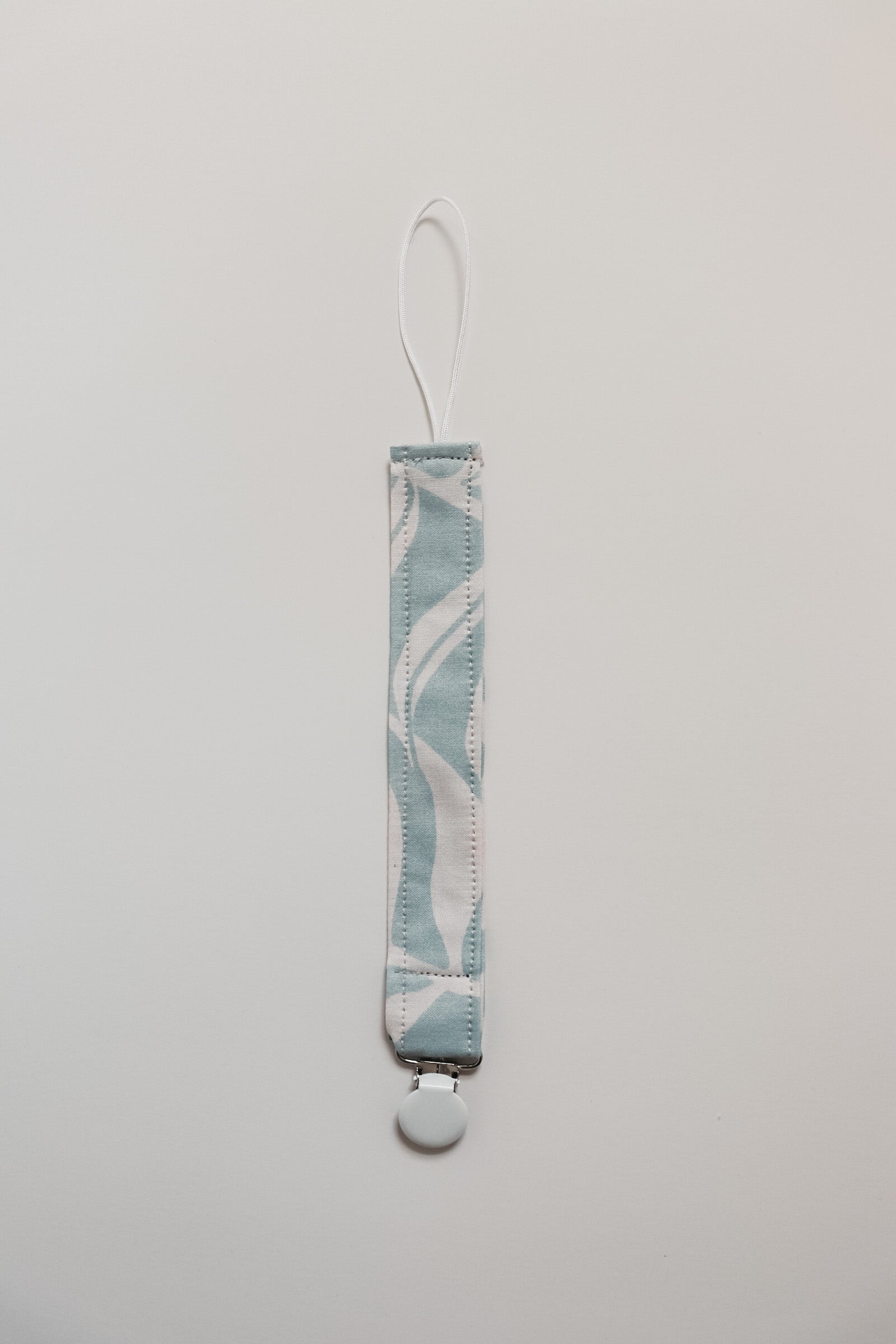 Little Mae & Co Jewel Palm Pacifier ClipEveretts Place