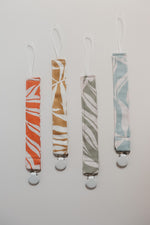 Little Mae & Co Jewel Palm Pacifier ClipEveretts Place