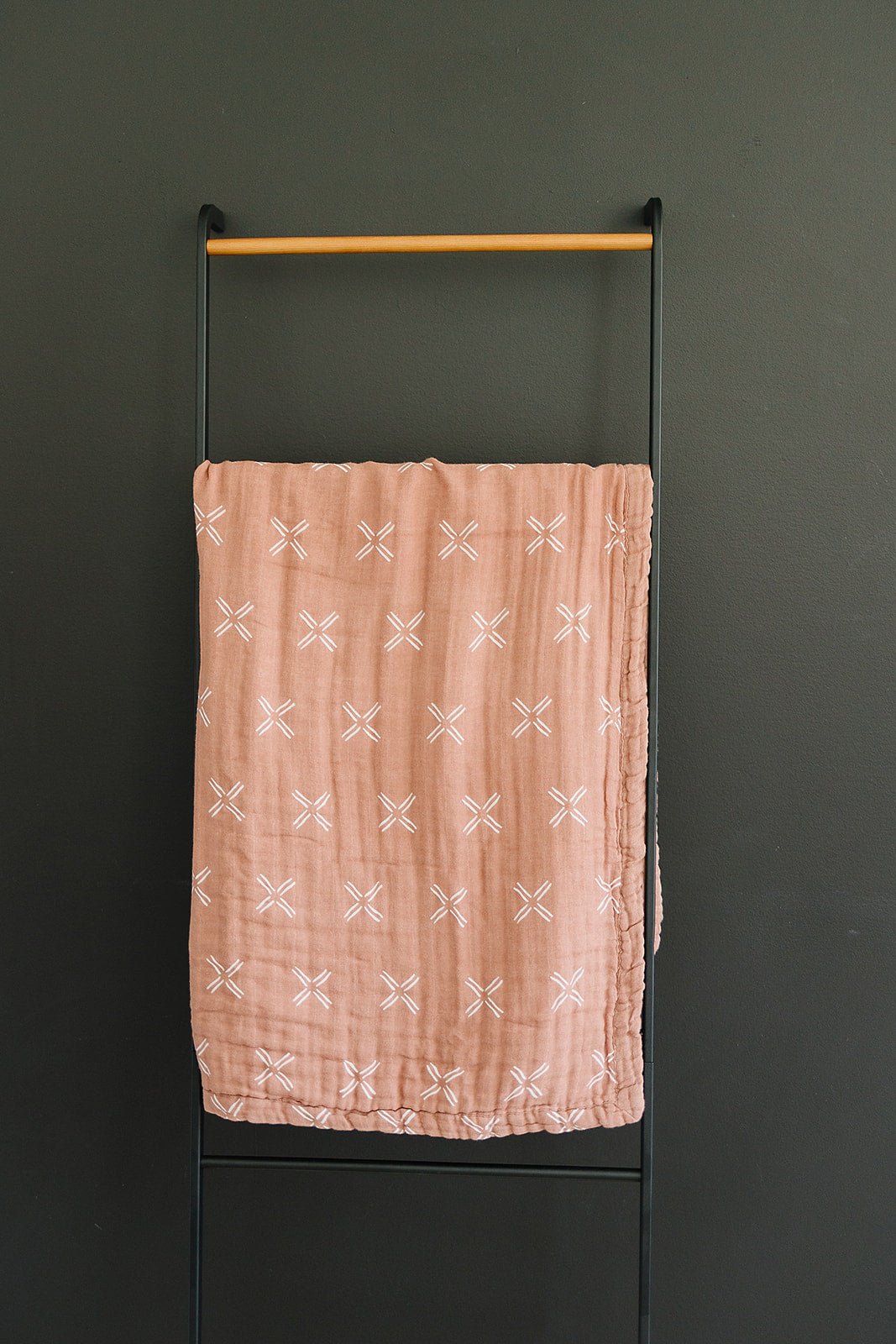 Mebie Baby Just Peachy Muslin Quilt - 