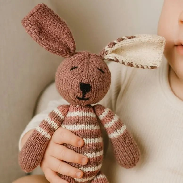 Knit Buddy  | Merry the Rabbit Finn + Emma 