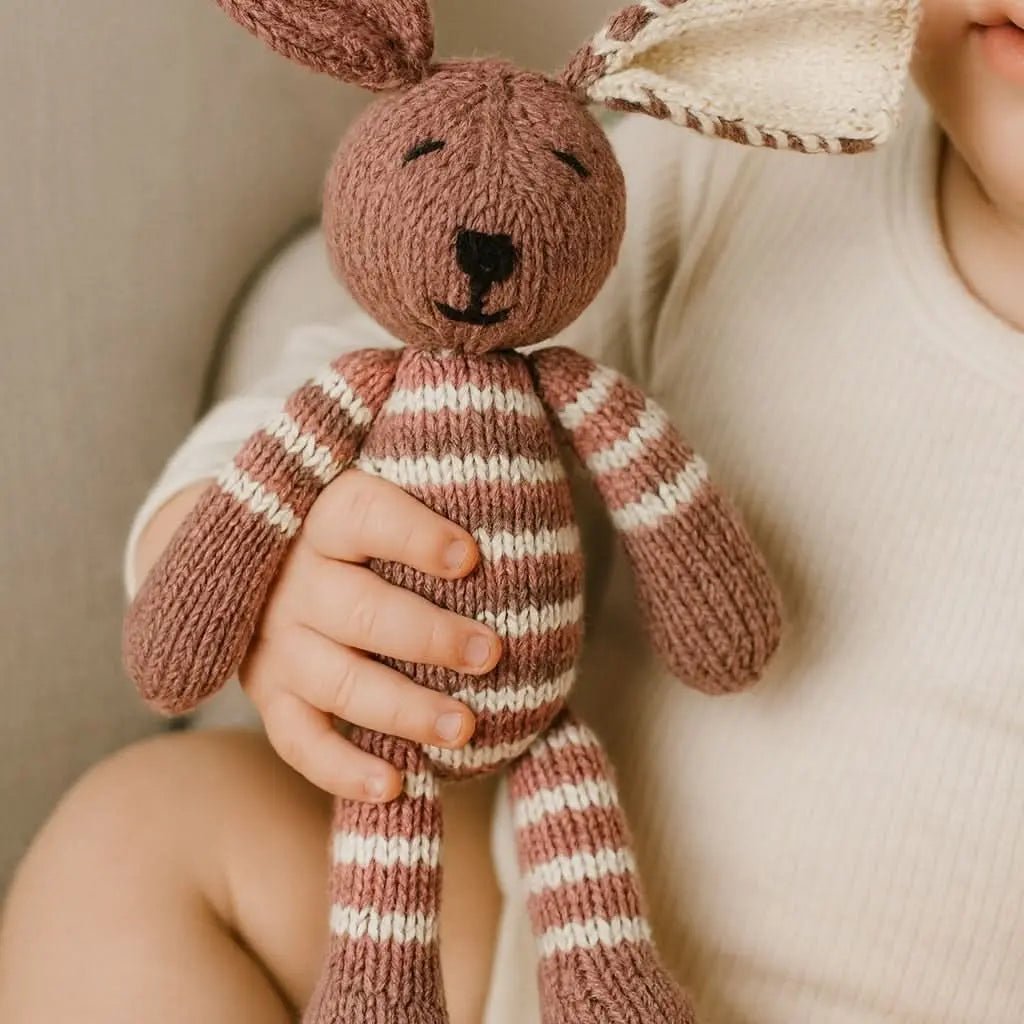 Knit Buddy  | Merry the Rabbit Finn + Emma 