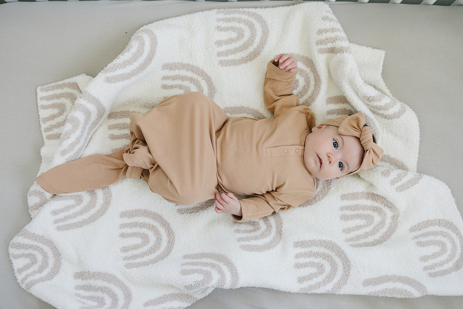Mebie Baby Latte Ribbed Bamboo Knot Gown - 