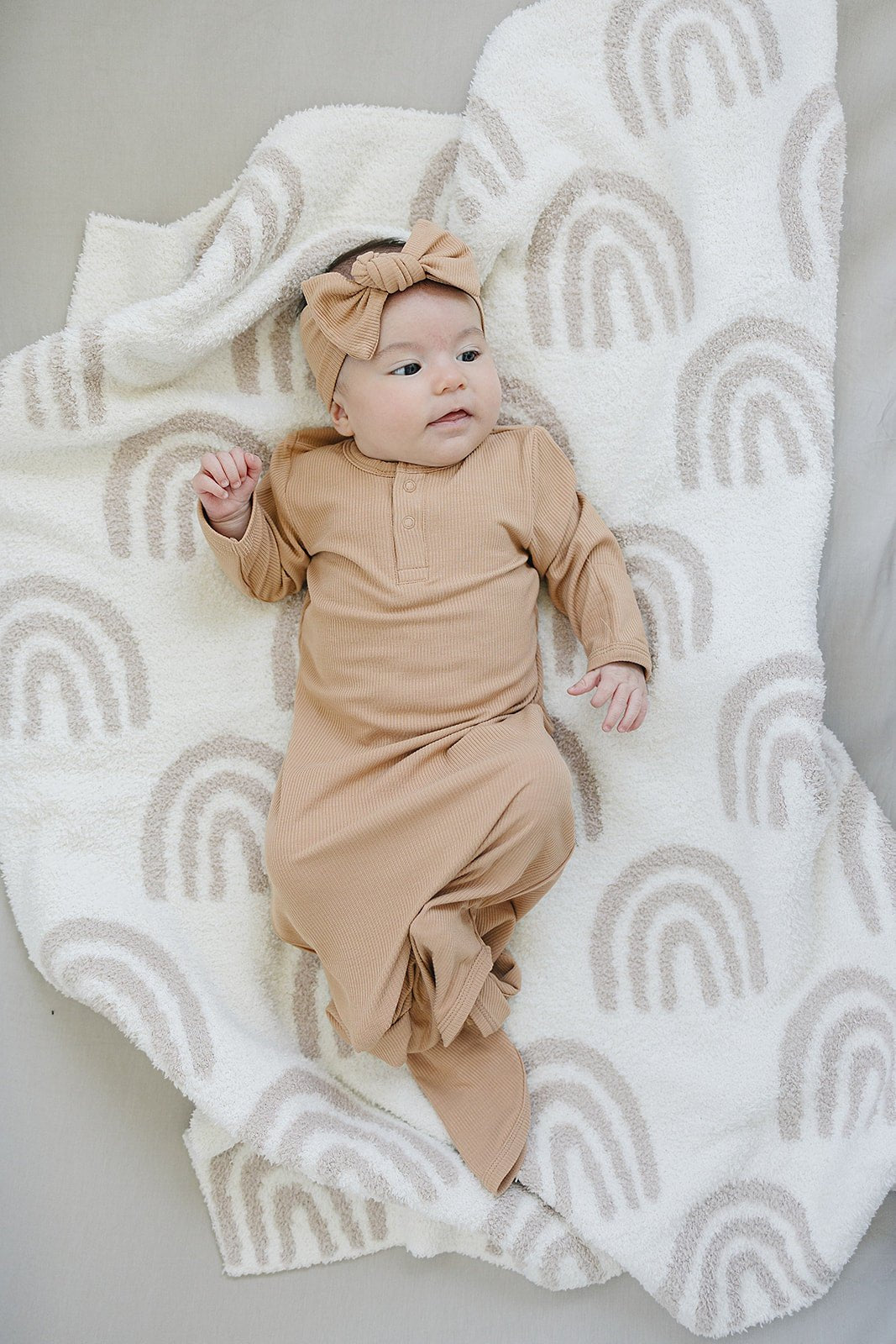 Mebie Baby Latte Ribbed Bamboo Knot Gown - 