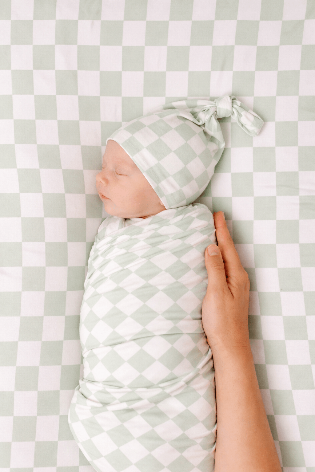 Little Mae & Co Leaf Green & White Checkered Stretch SwaddleEveretts Place