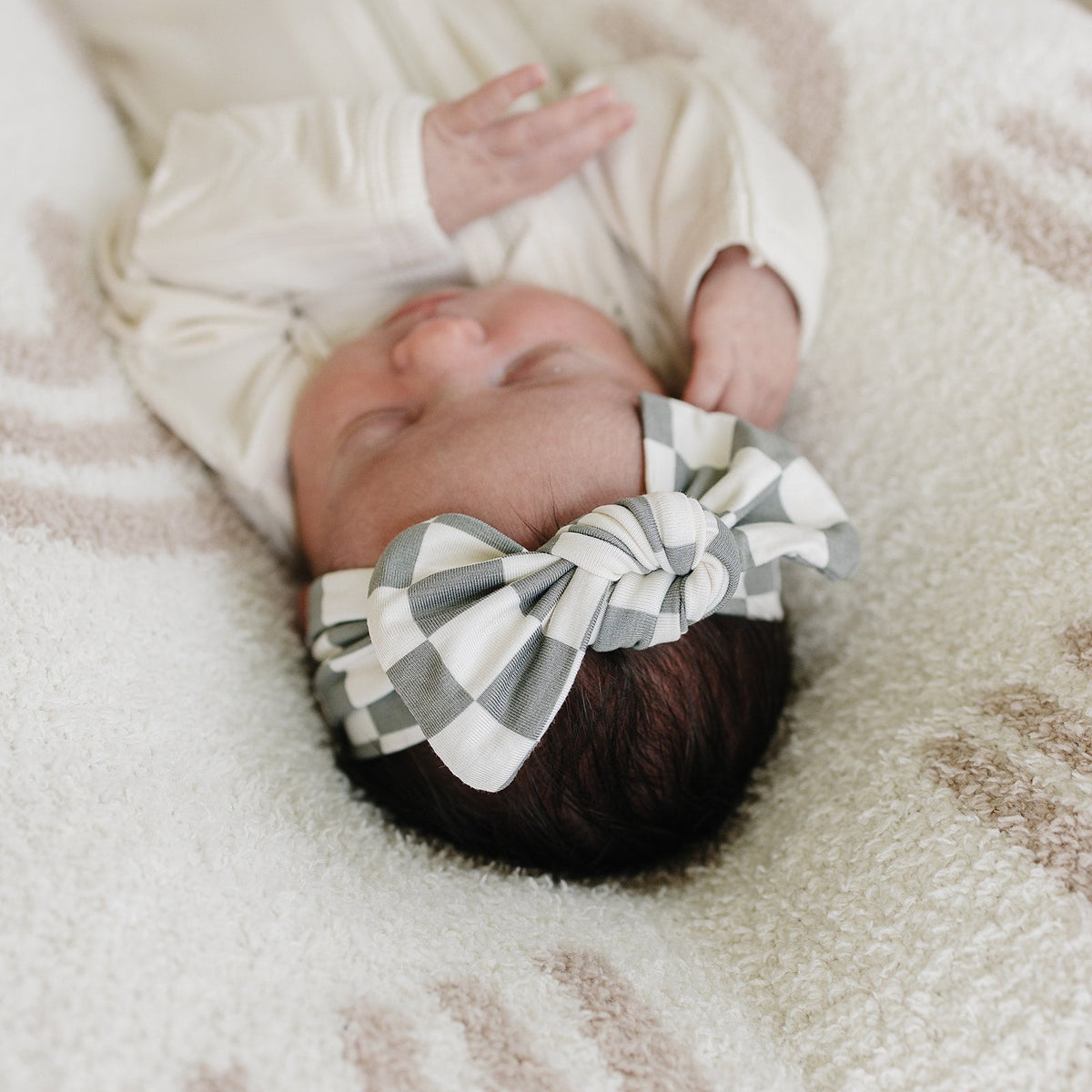 Mebie Baby Light Green Checkered Bamboo Head Wrap One Size Fits Newborns And Up - 