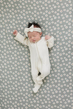 Mebie Baby Light Green Daisy Bamboo Stretch Crib Sheet - 