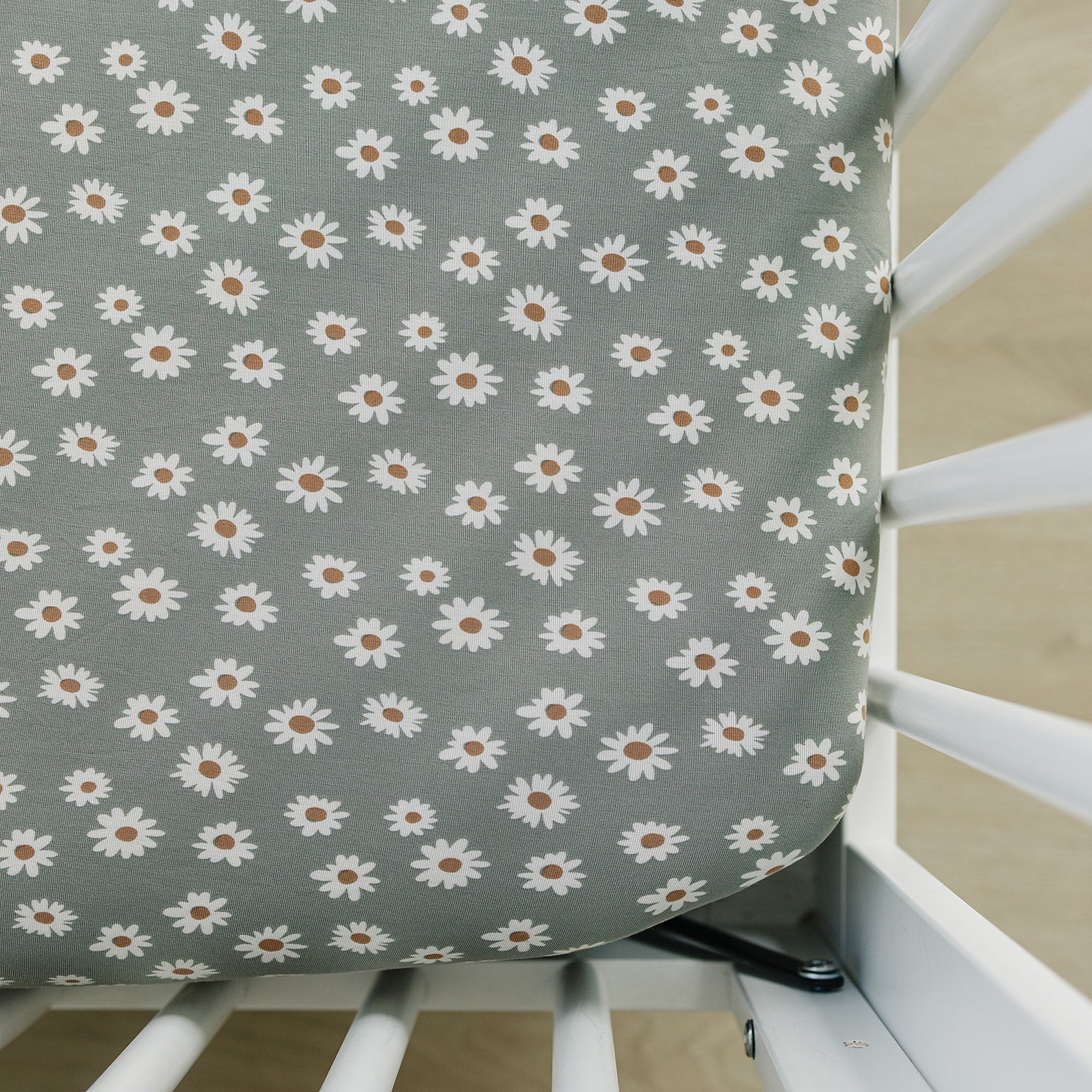 Mebie Baby Light Green Daisy Bamboo Stretch Crib Sheet - 