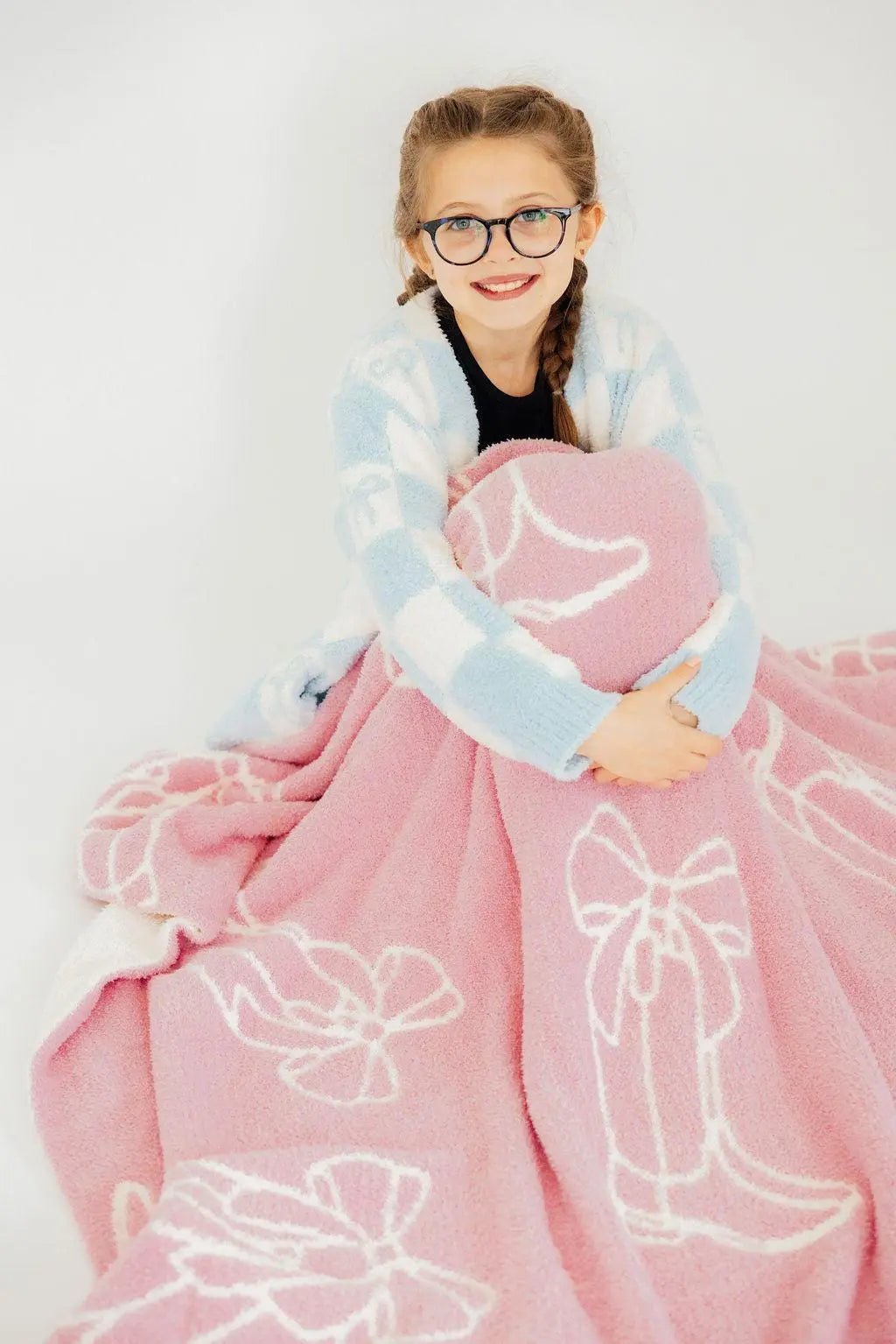 Mila & Rose ® Light Pink Cowgirl Cozy Blanket - 