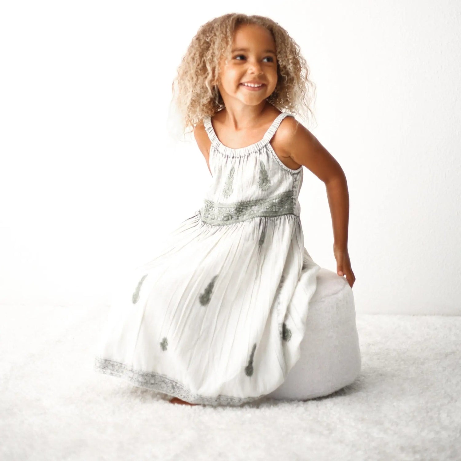 Bestaroo lilliana dress in cream - 