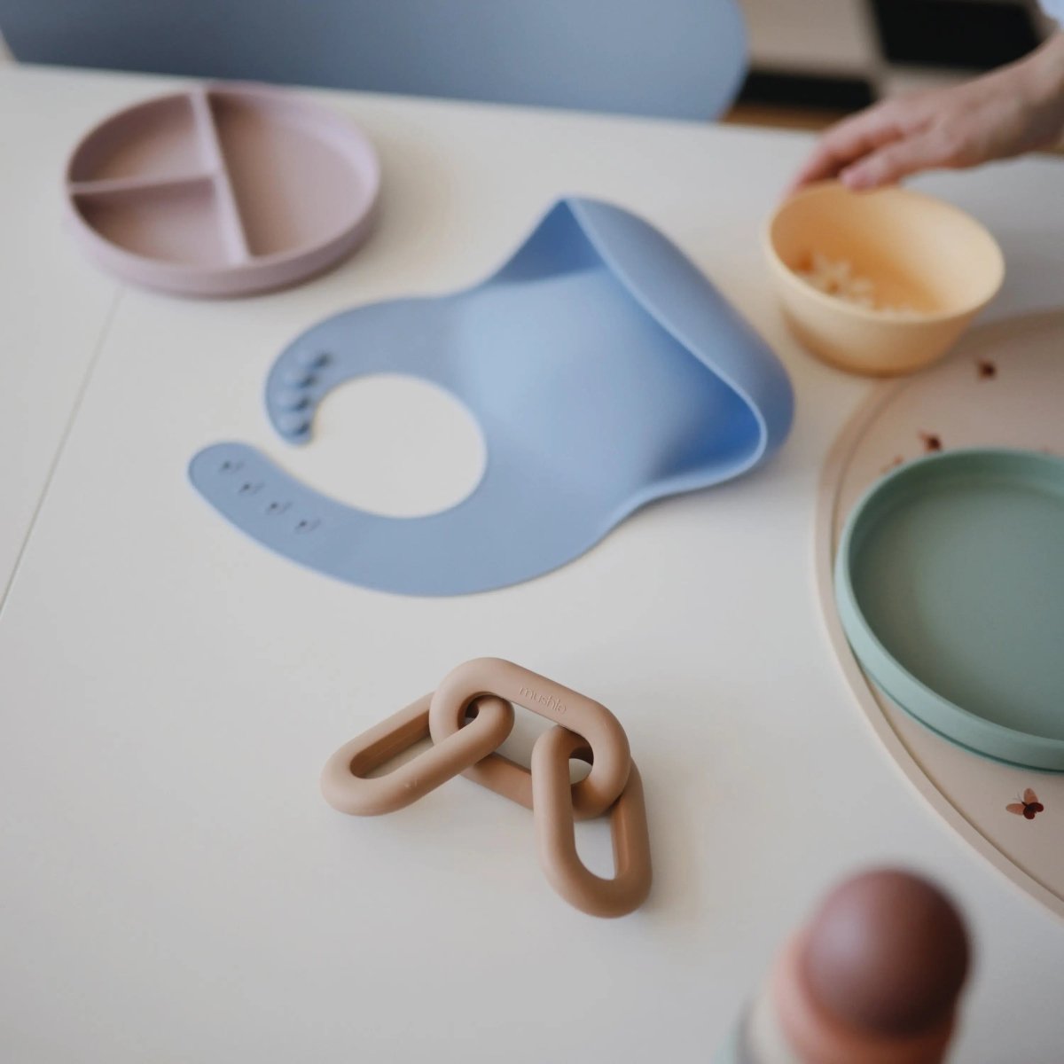 Mushie Links Teether Made from Food Grade Silicone for Sore Gums Relief and Comfort - Everetts Place Boutique - 