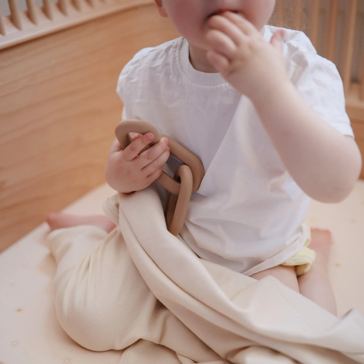 Mushie Links Teether Made from Food Grade Silicone for Sore Gums Relief and Comfort - Everetts Place Boutique - 