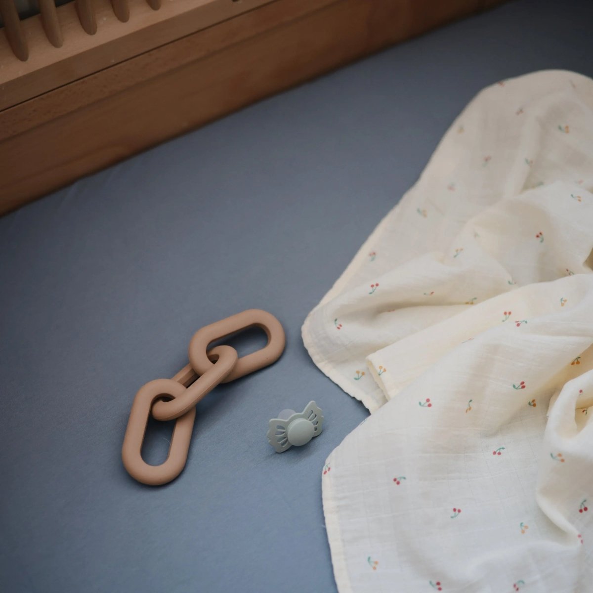 Mushie Links Teether Made from Food Grade Silicone for Sore Gums Relief and Comfort - Everetts Place Boutique - 