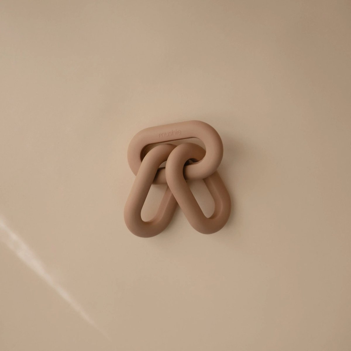 Mushie Links Teether Made from Food Grade Silicone for Sore Gums Relief and Comfort - Everetts Place Boutique - 