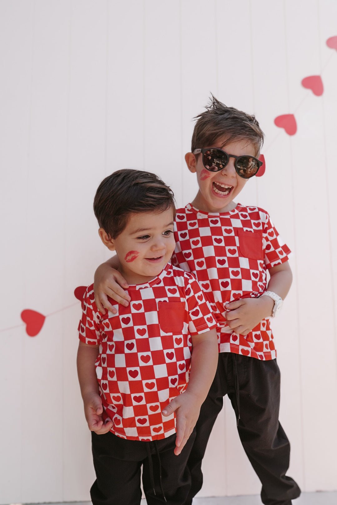 DREAM BIG LITTLE CO LOVE CHECKZZZ EXCLUSIVE DREAM POCKET TEEEveretts Place