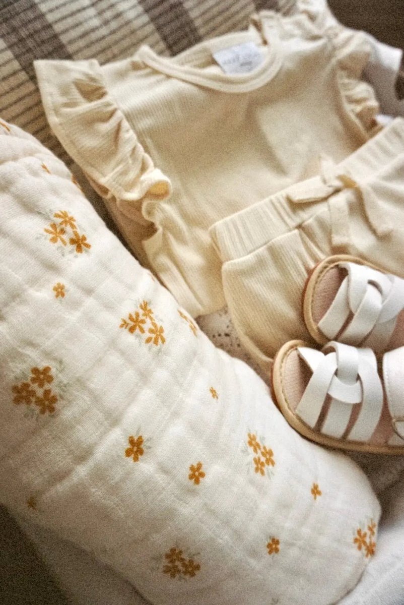 Harp Angel Boutique Luxurious Muslin Baby Blanket with 6 Layers for Elegant Infants - 