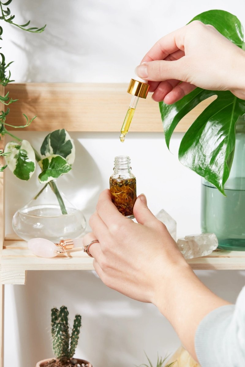 Luxury Herbal Anti Aging Youth Serum with Lavender for All Skin Types - Everetts Place