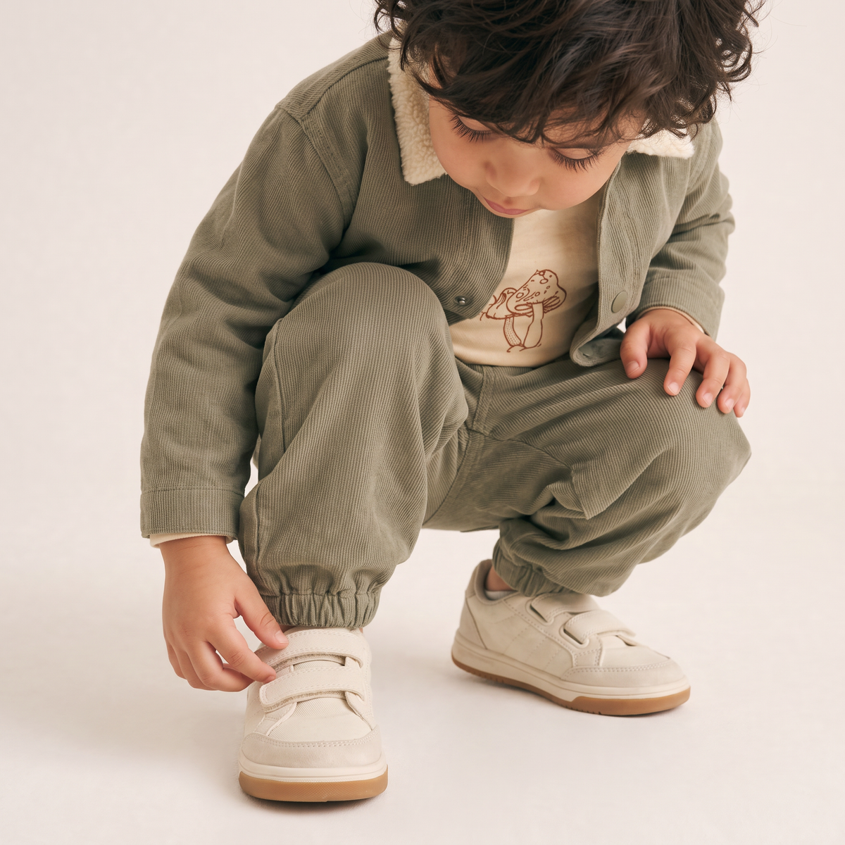 Organic Twill Joggers Pants - Olive by Makemake Organics
